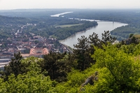 A Duna kanyarulatai a Braunsberg csúcsáról nézve